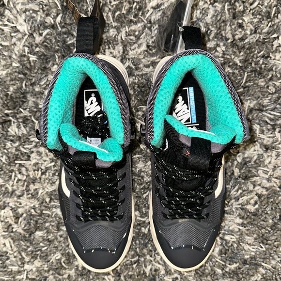 New VANS UltraRange EXO Hi GORE-TEX MTE-3 in Gray / Multi - Picture 6 of 16